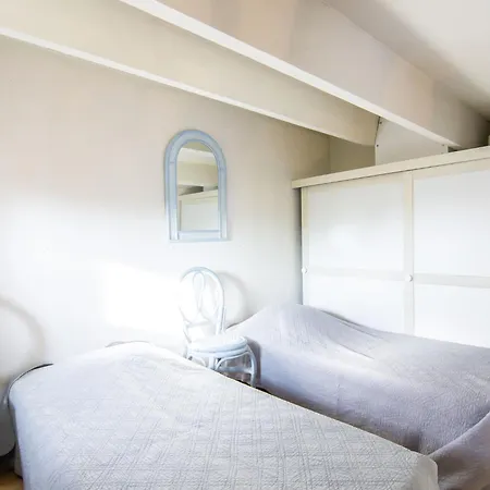 Les Cristallines-2 By Interhome *